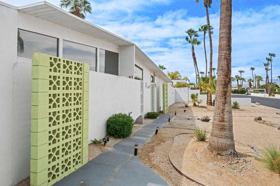 2875 E Wyman Dr, Palm Springs, CA 92262, photo 4